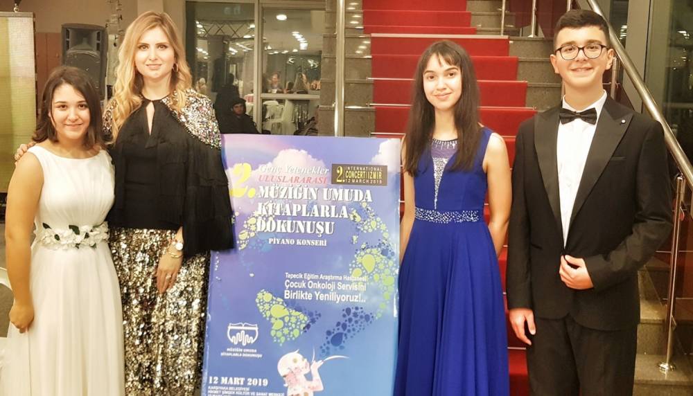 Çukurova Üniversiteli 3 Başarılı Piyanist Tuşlara Onkoloji Hastaları İçin Bastı