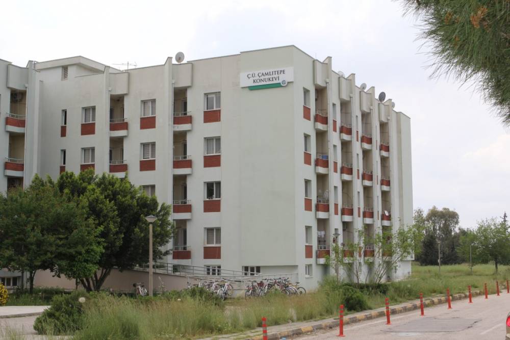 Balcalı Hastanesi Covid-19 Servisinde Görevli Sağlık Çalışanları Otel, Yurt ve Konukevlerinde Kalıyor