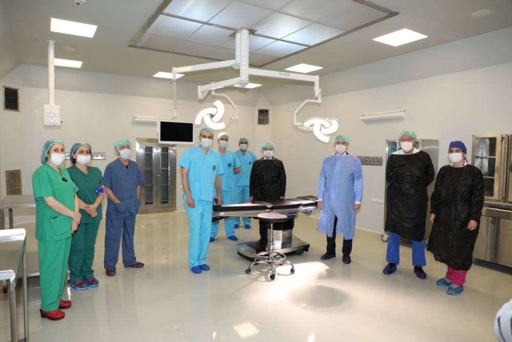 Balcalı Hastanesi’nin Türkiye’de Sayılı Dijital ve Entegrasyon Sistemi Donanımına Sahip 35 Odalı Yeni Ameliyathanesi Hizmet Vermeye Başladı