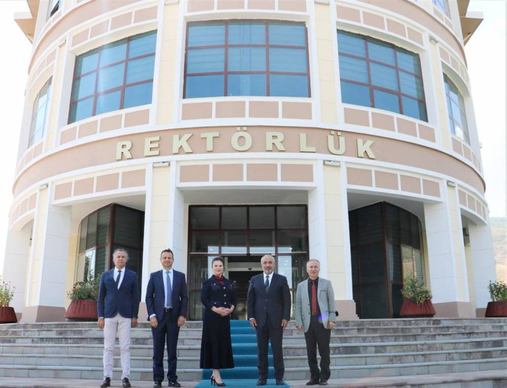 Rektör Prof. Dr. Tuncel, YÖK Anadolu Projesi Kapsamında Doğu ve Güneydoğu’daki Bazı Genç Üniversiteleri Ziyaret Etti
