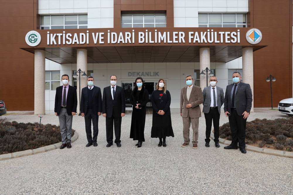 “Türkiye’de Emeklilerin Tüketim Bilmecesi” TÜBİTAK Projesi Kabul Edildi