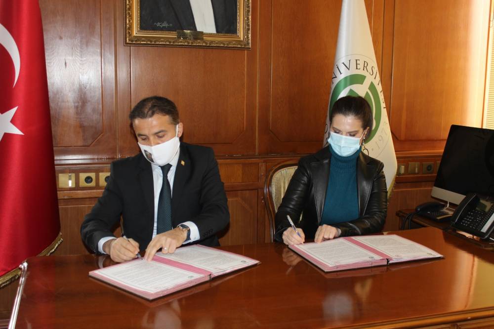 Adana Aile Çalışma ve Sosyal Hizmetler İl Müdürlüğü İle Çukurova Üniversitesi Arasında “Eğitim Protokolü” İmzalandı