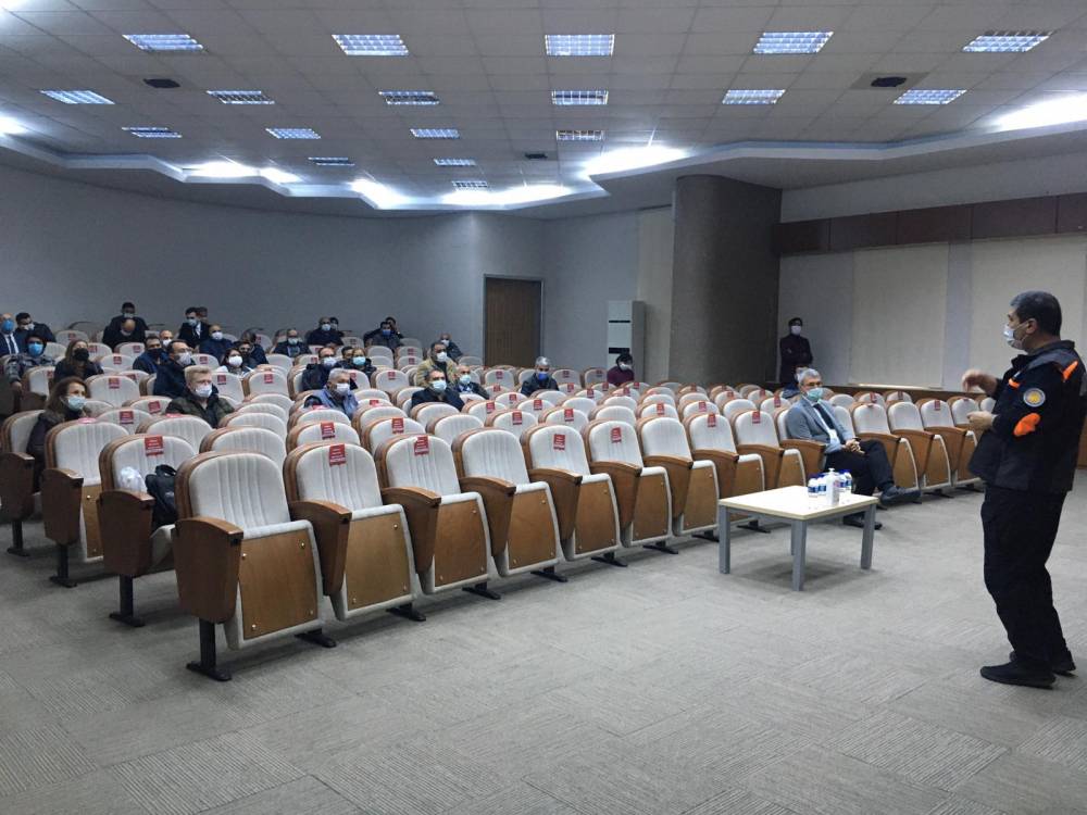 Çukurova Üniversitesi Personellerine Temel Afet Bilinci ve Yangın Eğitimi