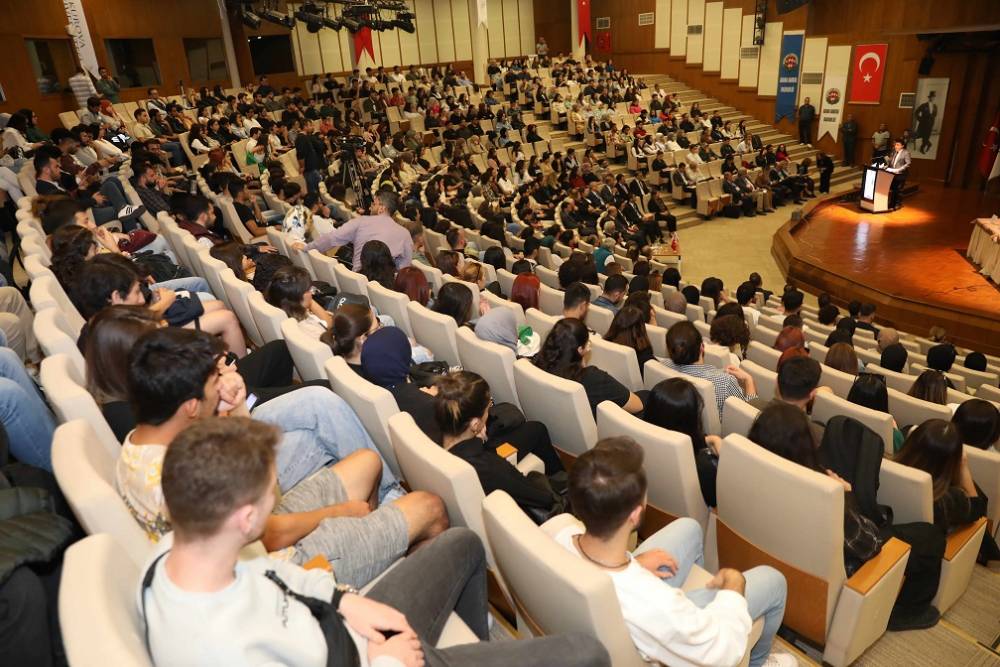 Çukurova Üniversitesi “21. Yüzyılda Hukuk Devleti” Konferansına Ev Sahipliği Yaptı