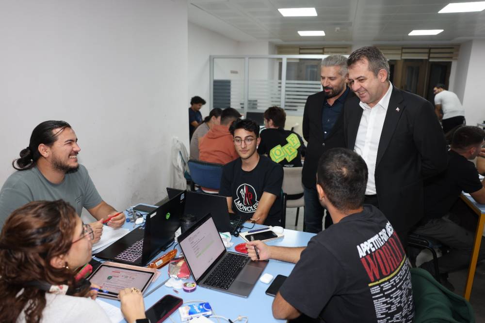 Çukurova Üniversitesinde Vize Maratonu Başladı,  Kütüphane 24 Saat Açık 